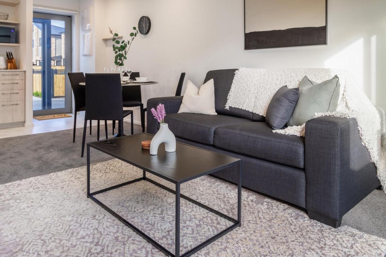 Apartment Nature's Haven 2 Bed 2 Bath W/carpark *