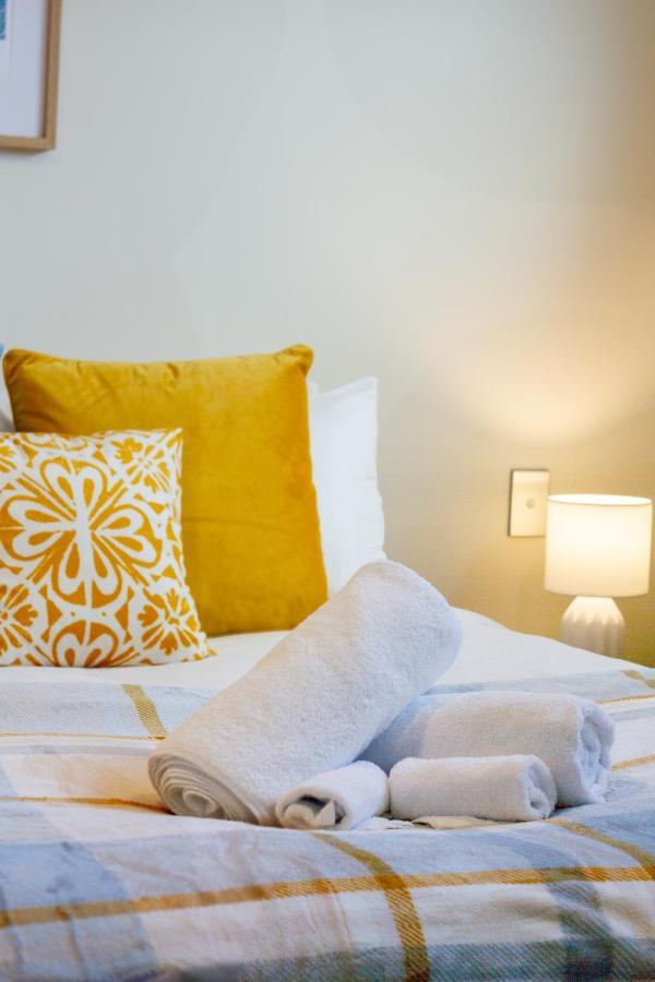 The Cozy Cocoon 1 Bed 1 Bath Apartment *