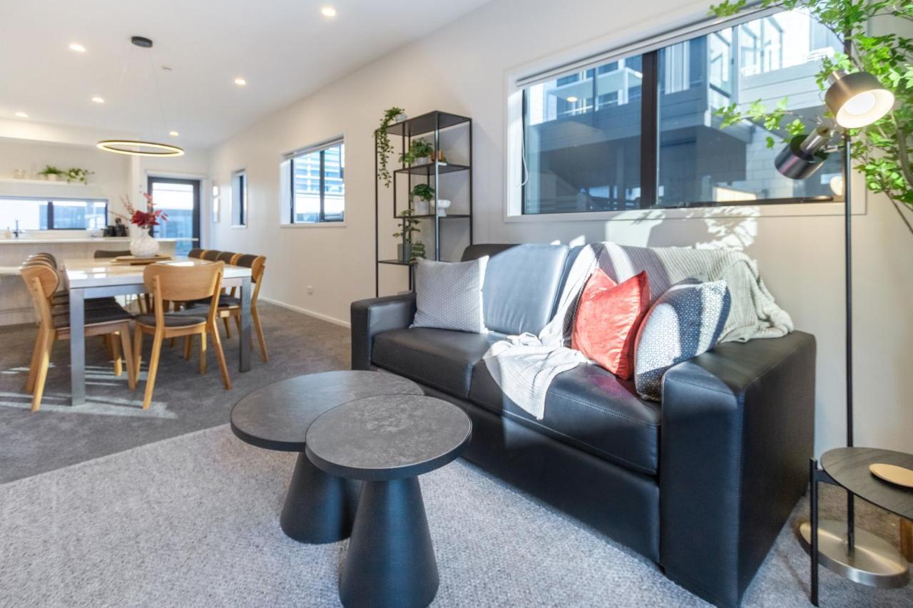 Apartment Walk To Riverside Market 4 Bed 4 Bath With Car Park Christchurch