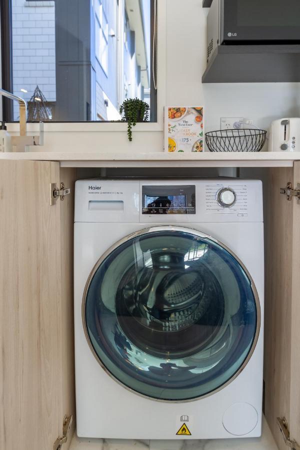 Escape 1 Bed 1 Bath Near Hagley Park Christchurch
