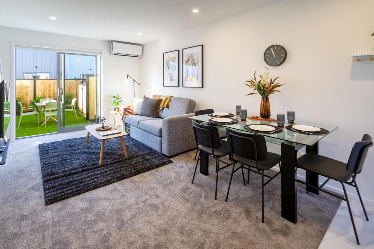 Apartment The Happy Hideaway 2 Bed 2 Bath