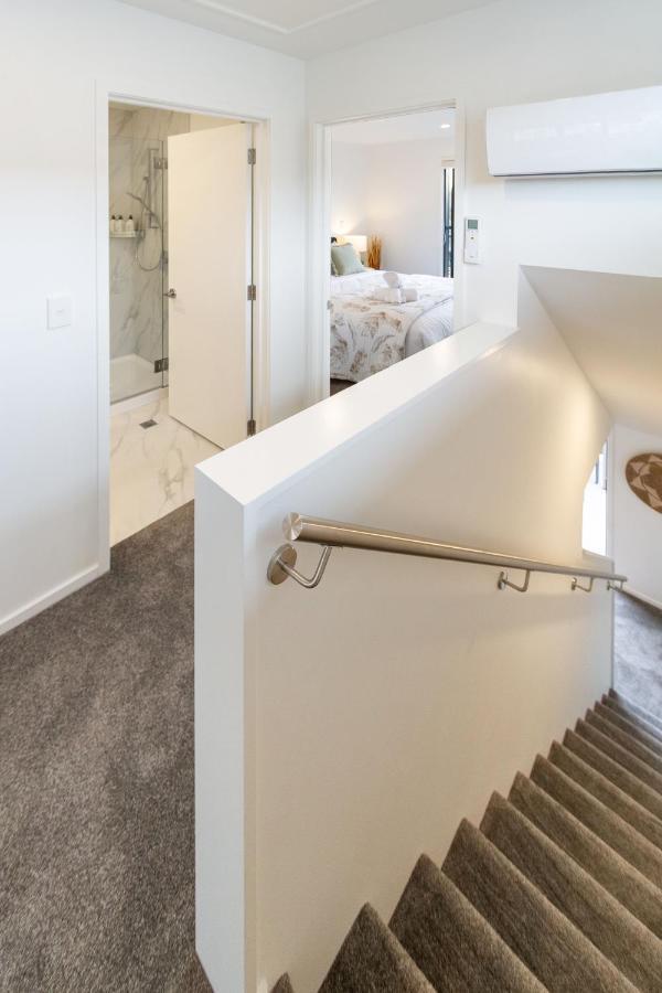 Charming Riccarton Abode 2bed W/garage *