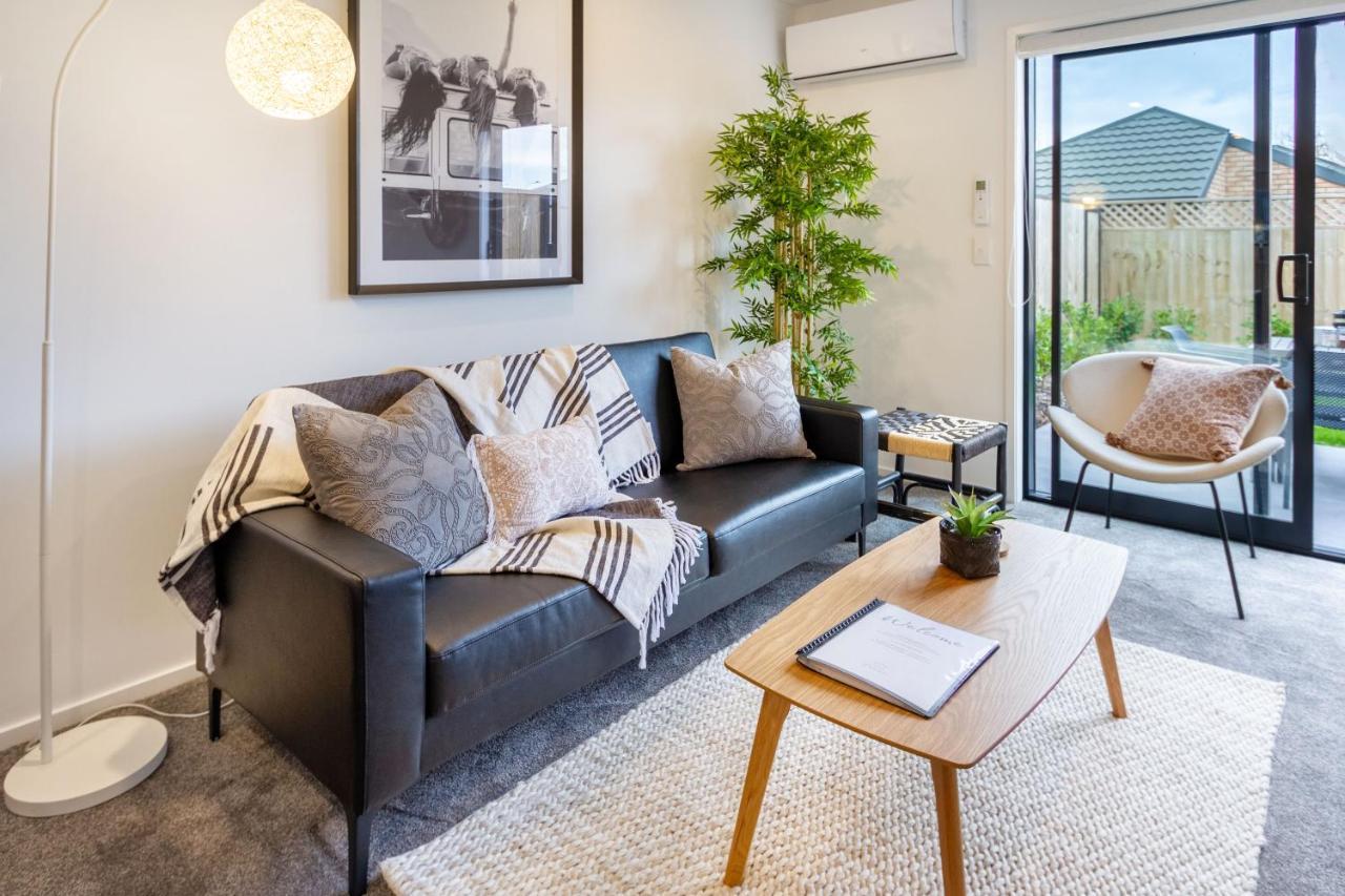 Charming Riccarton Abode 2bed W/garage Christchurch