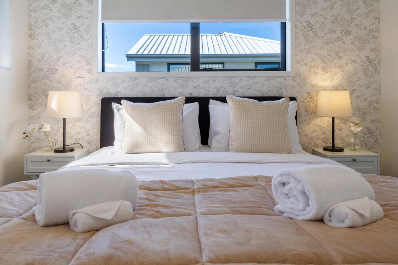 Beachside Bliss: 1 Bed 1 Bath Christchurch