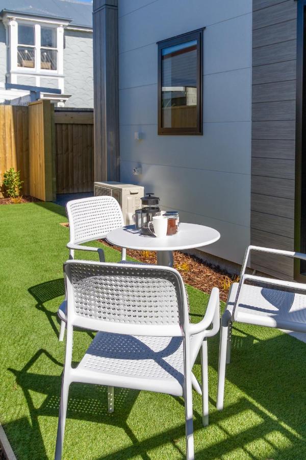 Beachside Bliss: 1 Bed 1 Bath