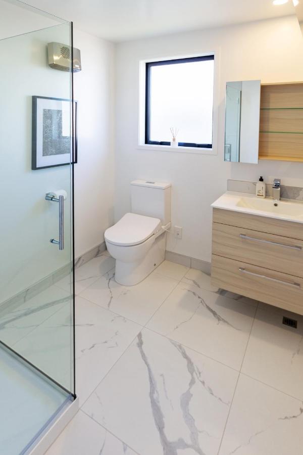 Beachside Bliss: 1 Bed 1 Bath