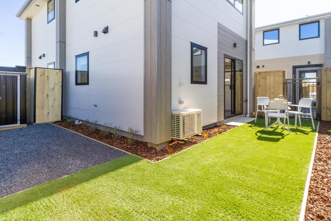 Beachside Bliss: 1 Bed 1 Bath *
