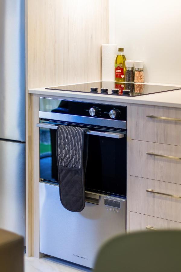 An Easy Walk To The Cbd - 2 Bed, 2 Bathroom Apartment Christchurch