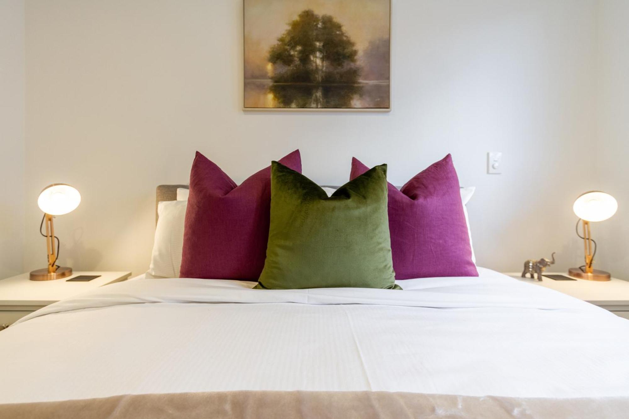 Apartment An Easy Walk To The Cbd - 2 Bed, 2 Bathroom Christchurch