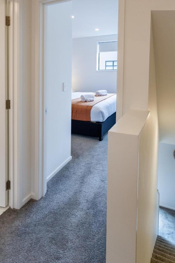Gorgeous Getaway On Gloucester St- 1 Bed 1 Bath Apartment Christchurch