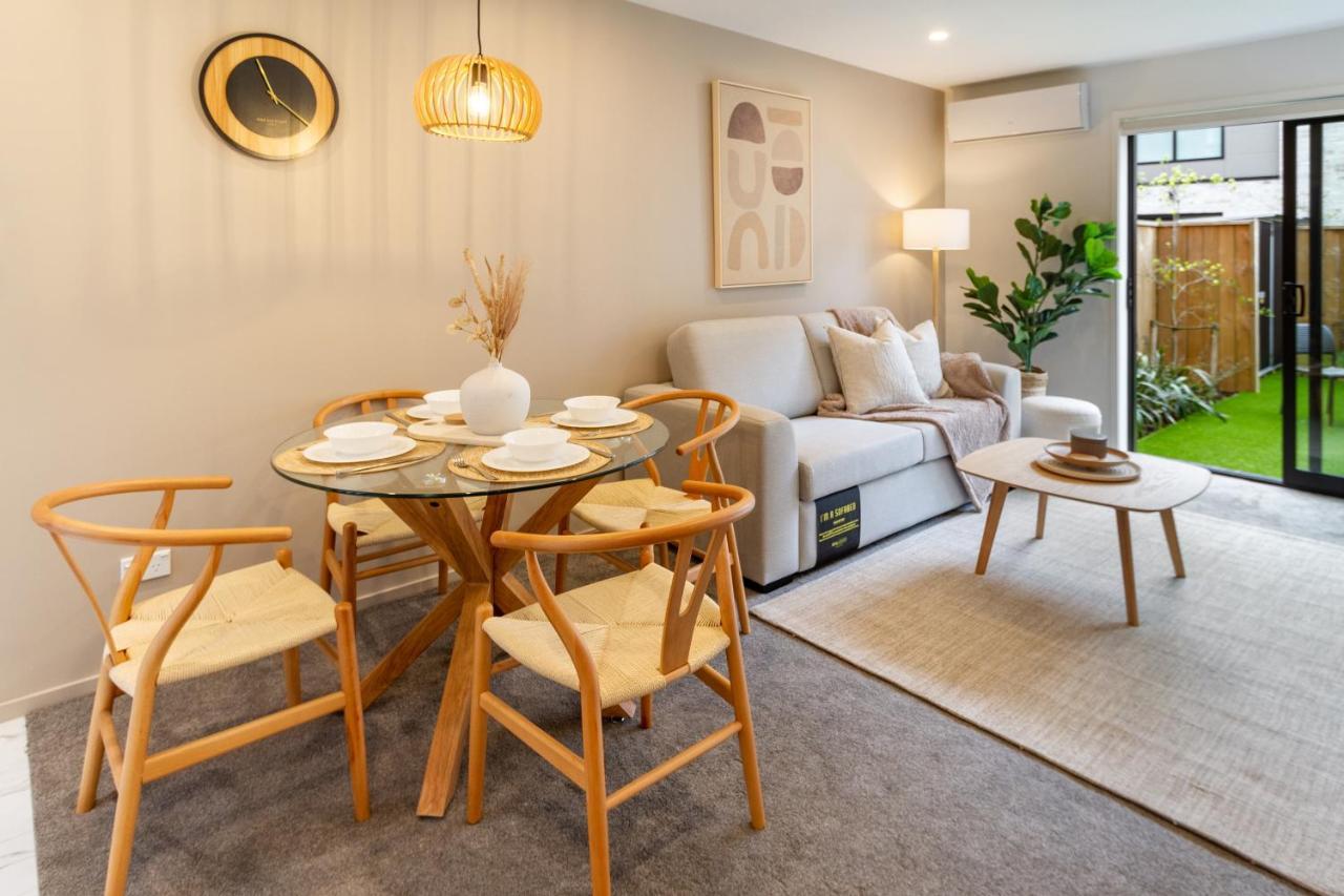Apartment Gorgeous Getaway On Gloucester St- 1 Bed 1 Bath Christchurch