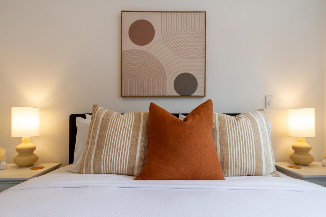 Apartment Gorgeous Getaway On Gloucester St- 1 Bed 1 Bath Christchurch