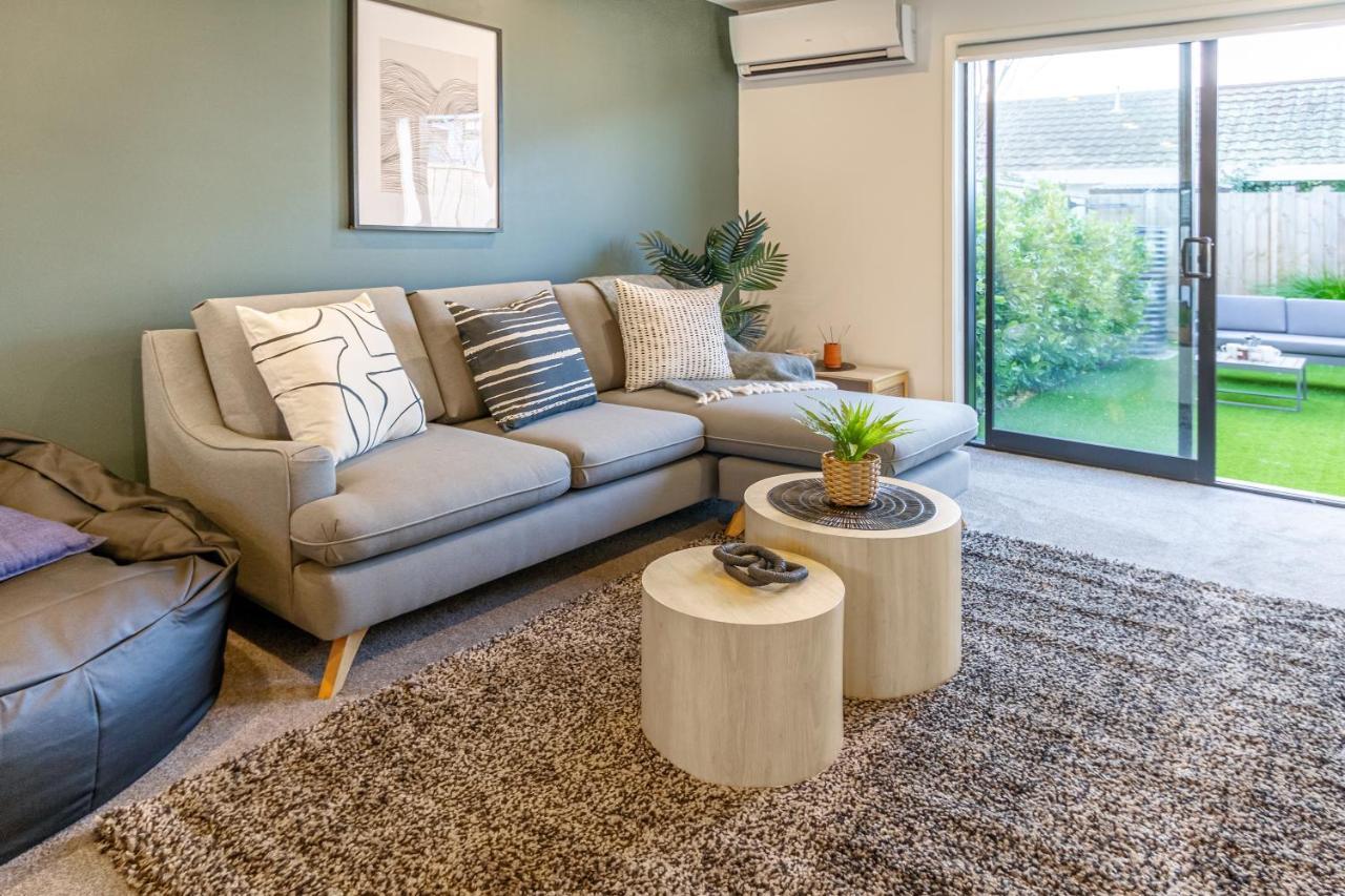 Hideout, Location, Location! W/park * Christchurch