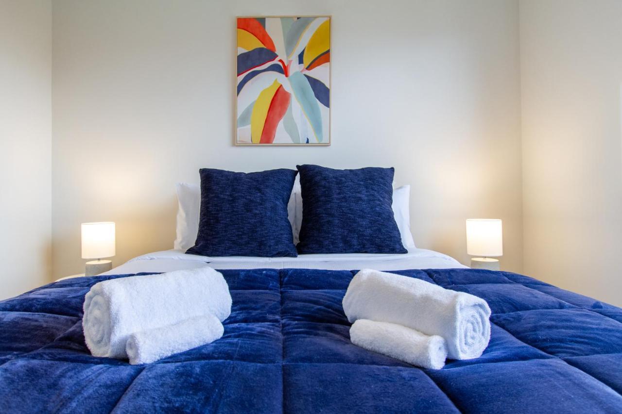 3 Bed 2.5 Bath Riccarton W/games Apartment Christchurch