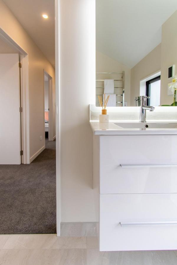 3 Bed 2.5 Bath Riccarton W/games Apartment *