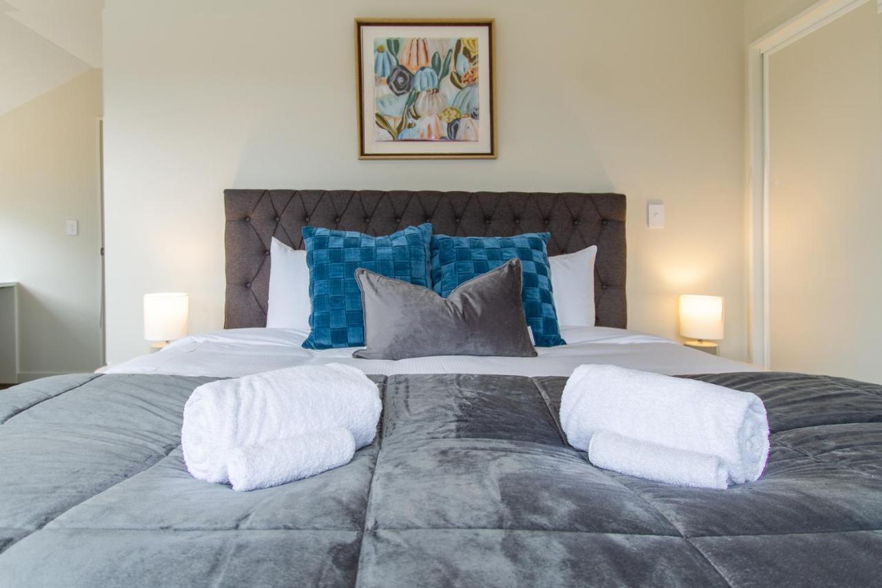 Apartment 3 Bed 2.5 Bath Riccarton W/games