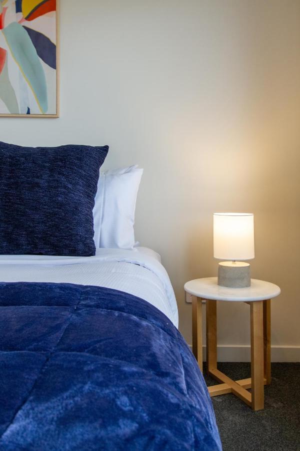 3 Bed 2.5 Bath Riccarton W/games Apartment Christchurch