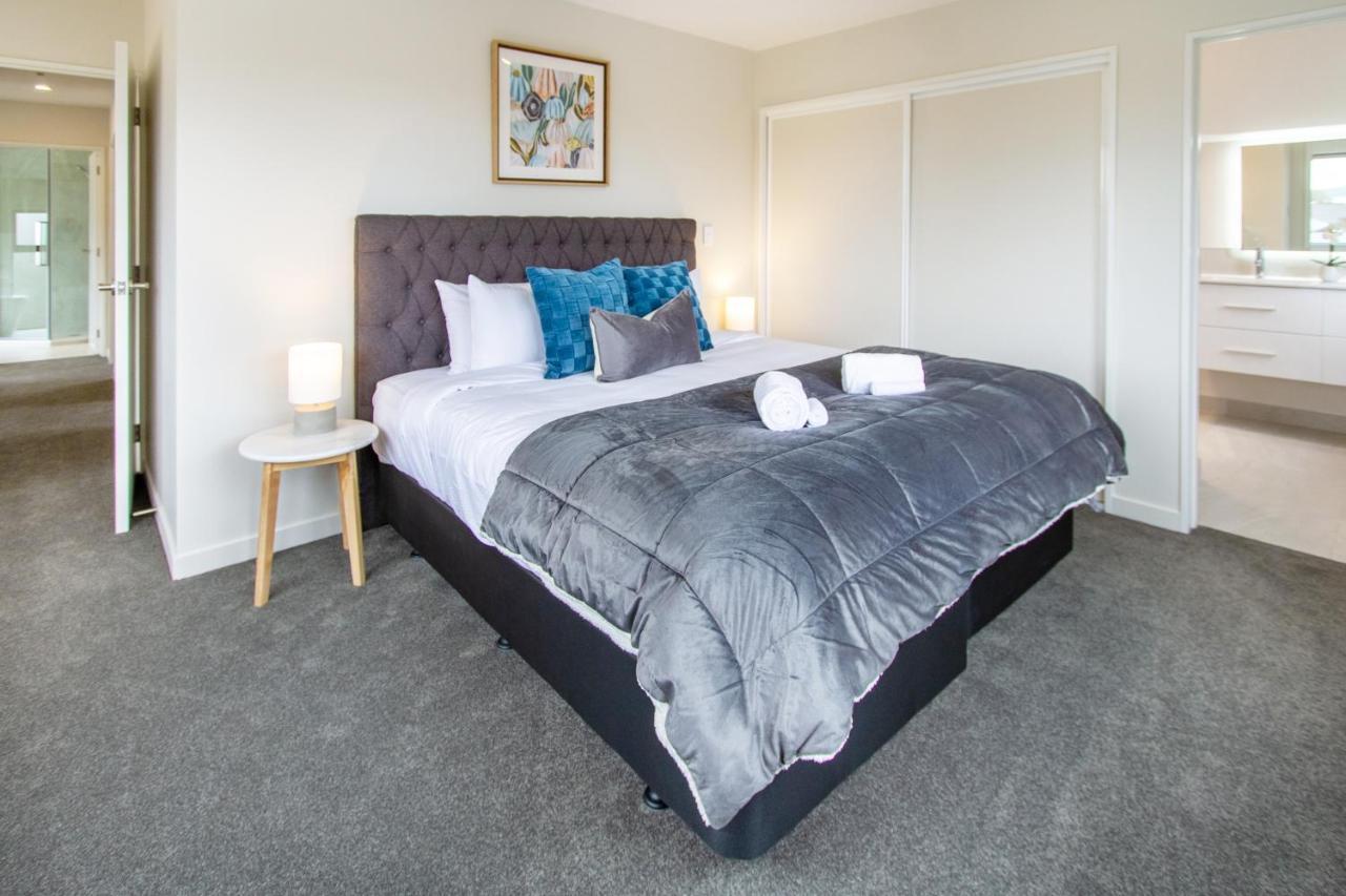 3 Bed 2.5 Bath Riccarton W/games *