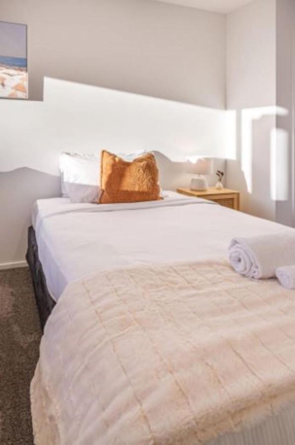 Apartment Front Abode- 2 Bed 2 Bath *