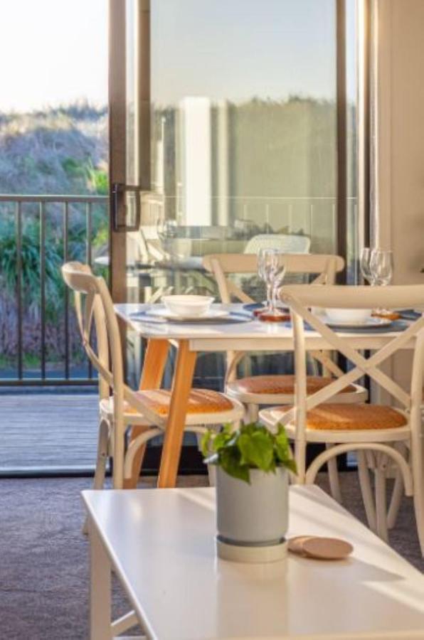 Front Abode- 2 Bed 2 Bath Apartment Christchurch