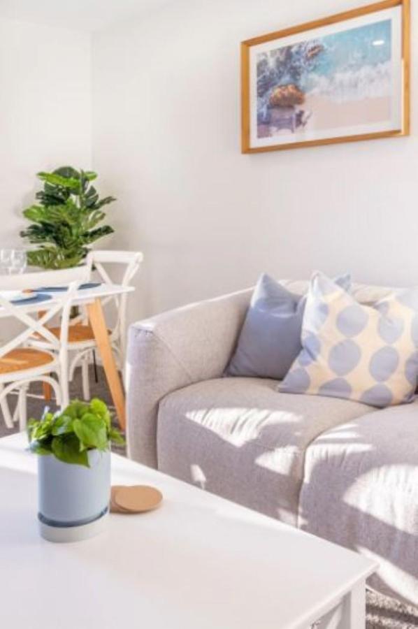 Front Abode- 2 Bed 2 Bath Apartment