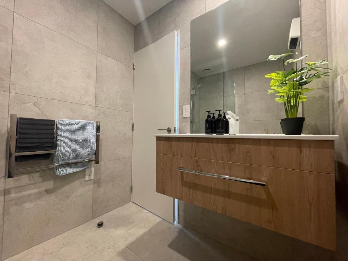 Inner Luxury With Free Parking * Christchurch