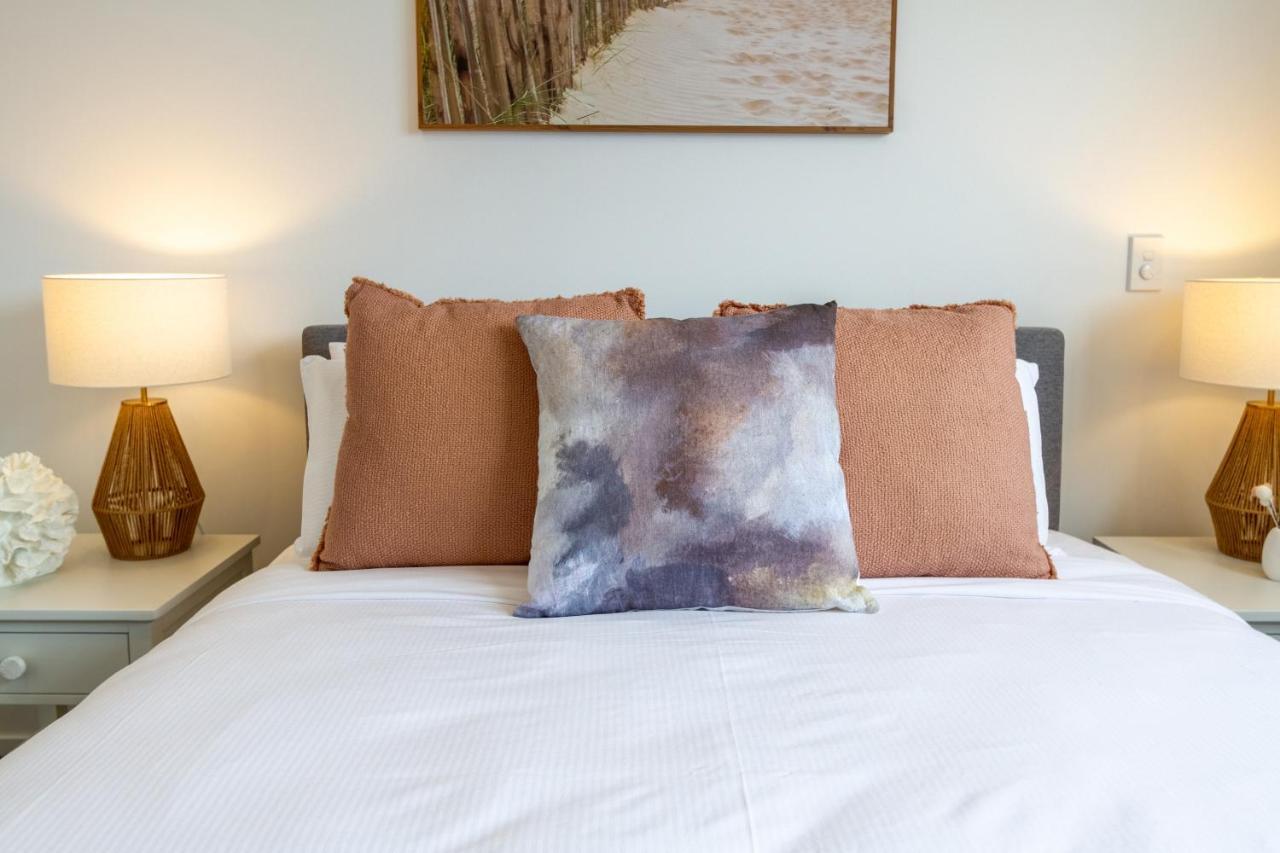 Sanctuary Close To The With Sofa Bed * Christchurch