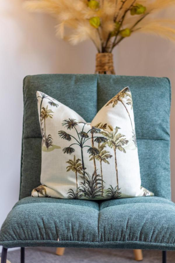 Sanctuary Close To The With Sofa Bed