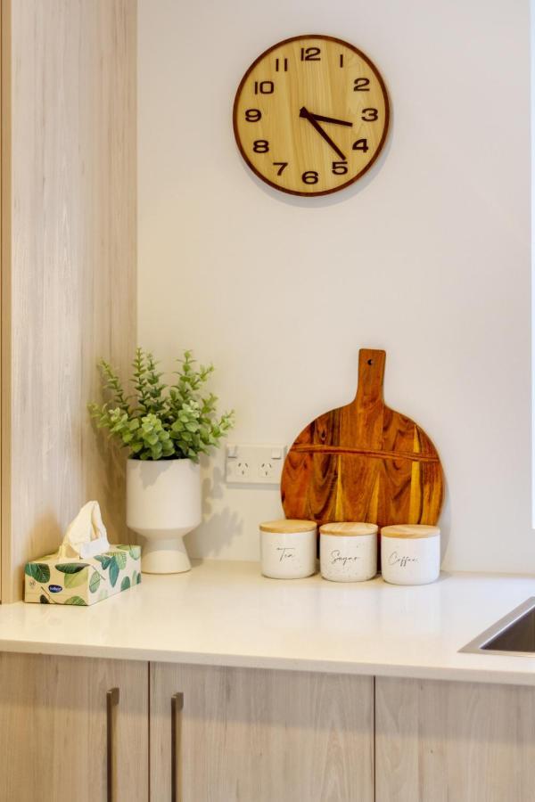 Heart Of Cbd Hideaway 2bed 1 Bath Apartment Christchurch