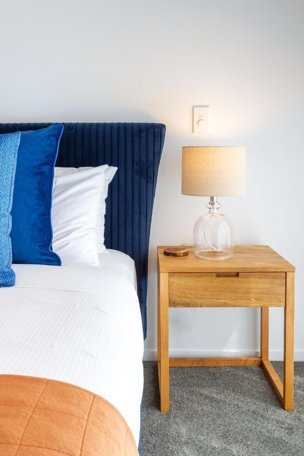 Heart Of Cbd Hideaway 2bed 1 Bath Apartment *
