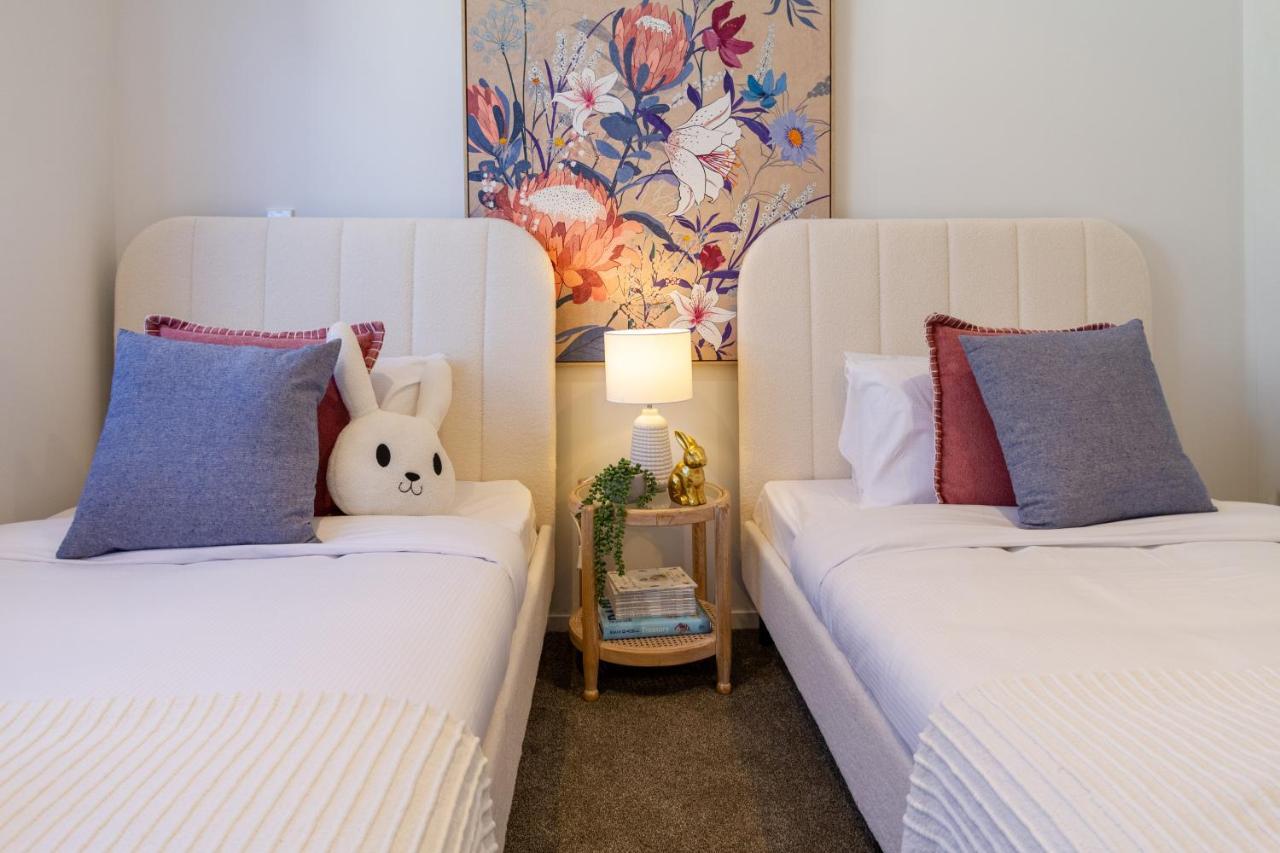 Heart Of Cbd Hideaway 2bed 1 Bath Apartment