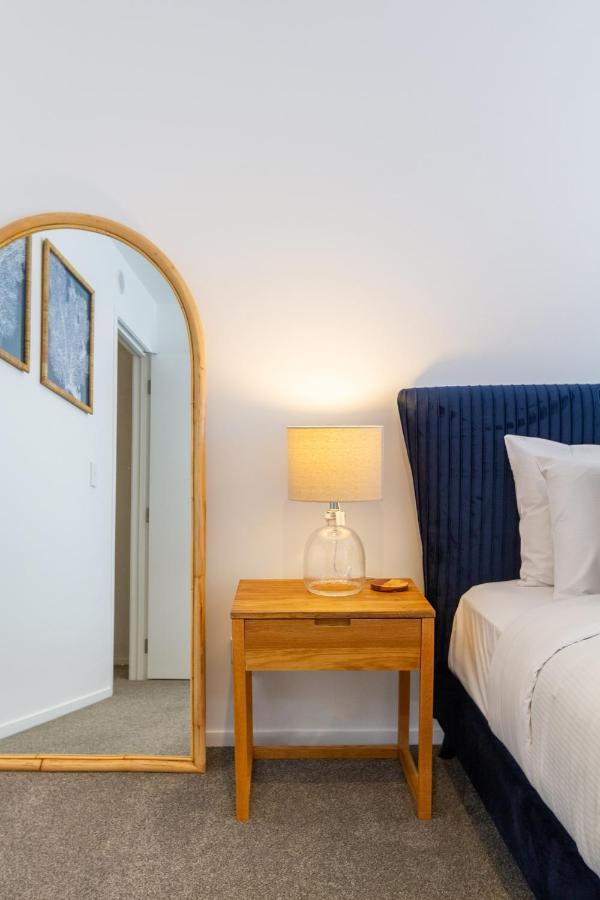 Apartment Heart Of Cbd Hideaway 2bed 1 Bath Christchurch