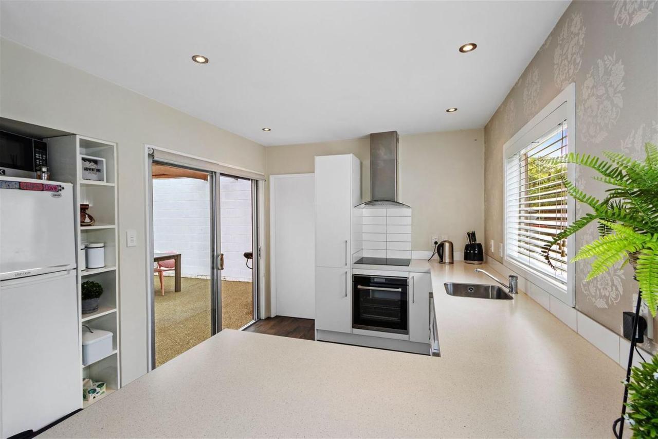 3bdrm House W/ Carpark Holiday home