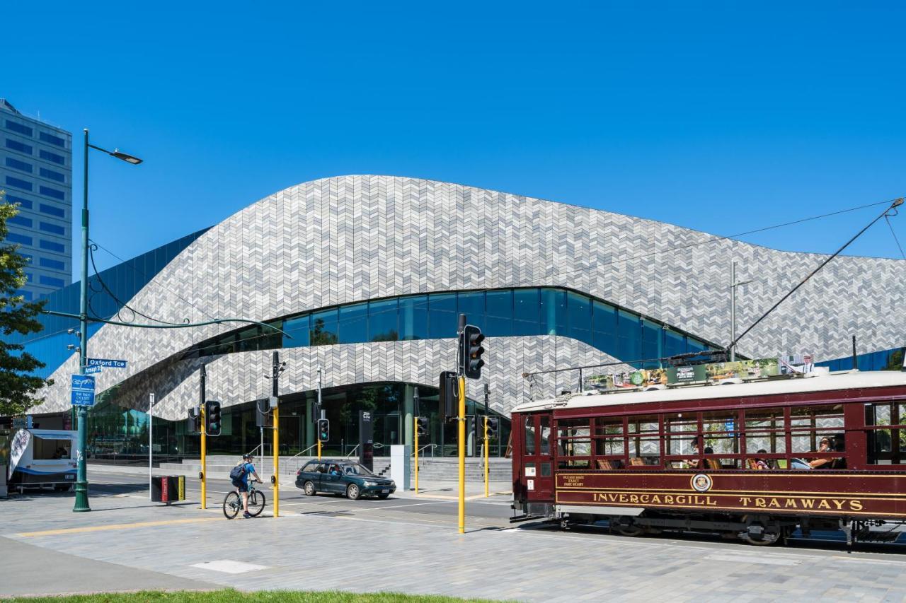 Modern, Convenient, Central: 1 Bedroom Loft Christchurch