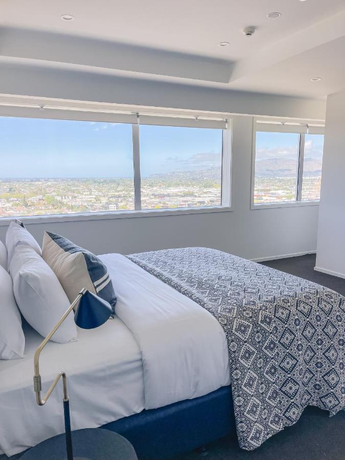 Sub-penthouse On Gloucester - Highest In The South Island *