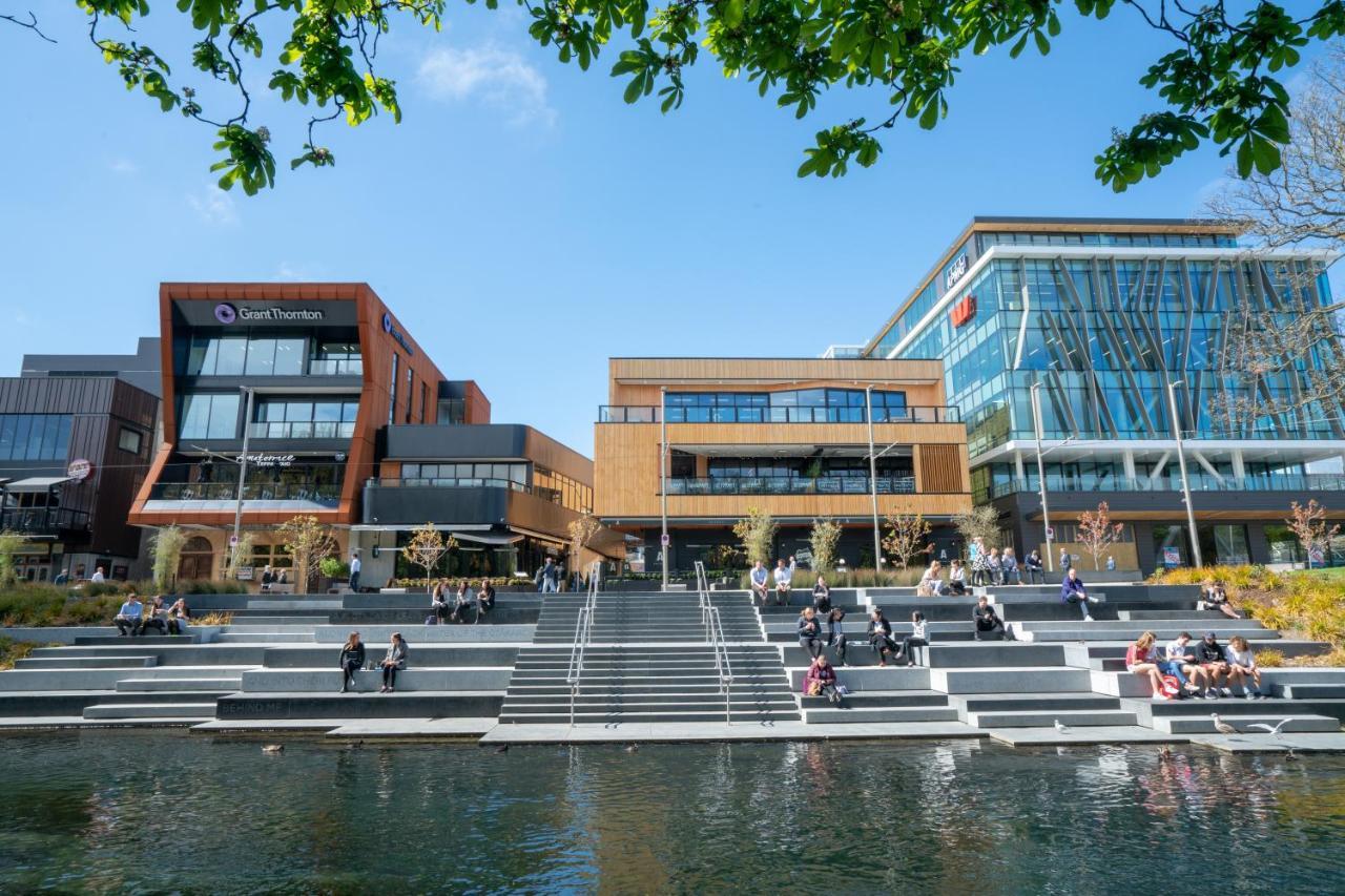 Cbd Gem: Walk To Everything, 3 Bedroom 2 Bath Christchurch