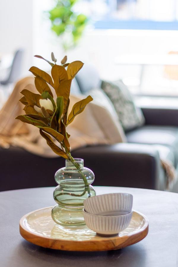 Cbd Gem: Walk To Everything, 3 Bedroom 2 Bath Christchurch