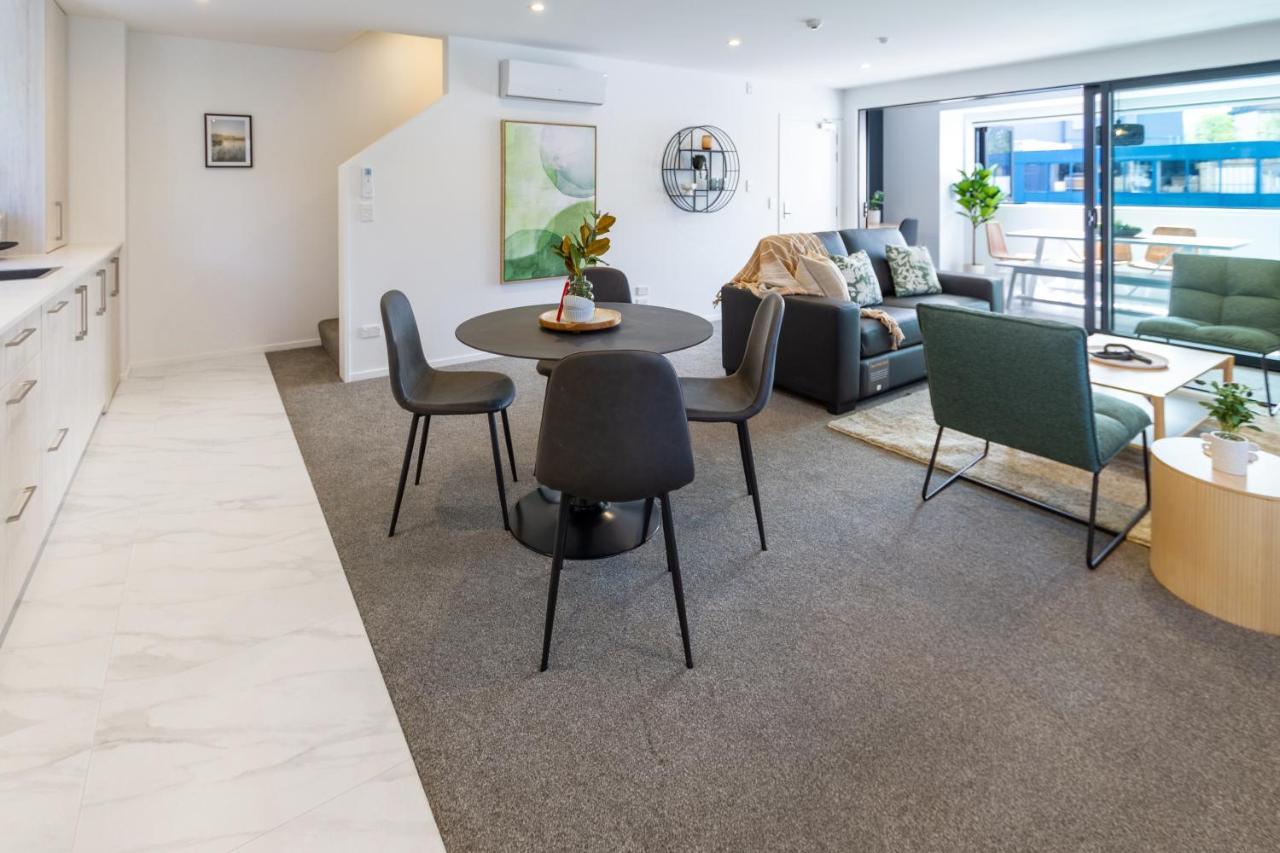 Cbd Gem: Walk To Everything, 3 Bedroom 2 Bath
