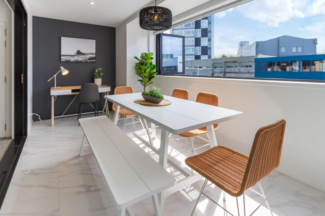 Cbd Gem: Walk To Everything, 3 Bedroom 2 Bath Christchurch