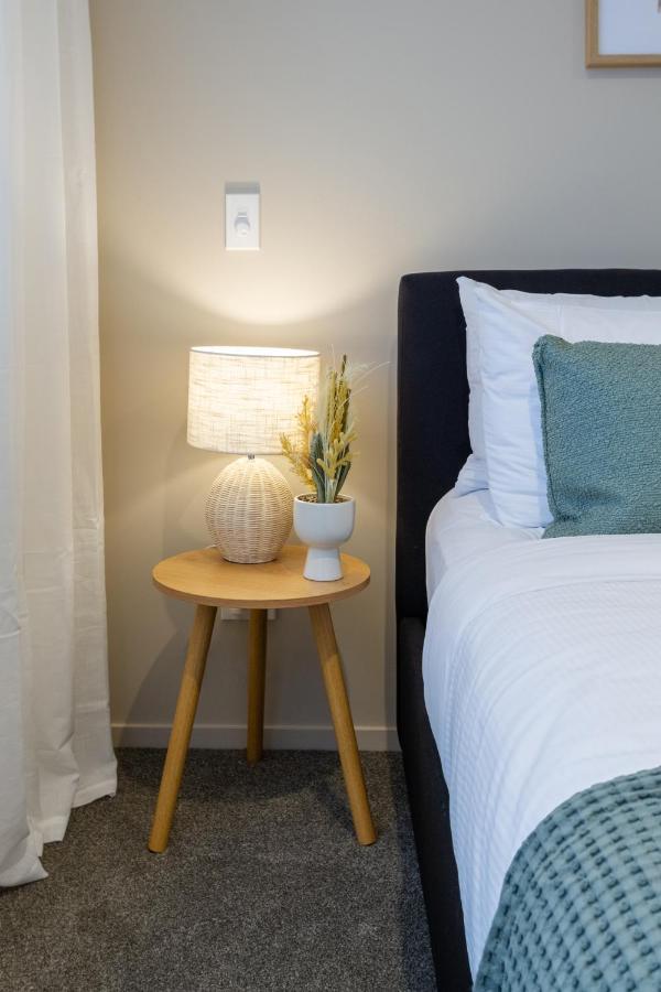 Apartment In The Heart Of It All: 2 Bed Cbd Townhouse Christchurch