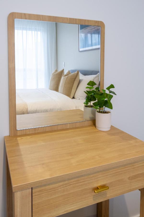 Apartment In The Heart Of It All: 2 Bed Cbd Townhouse *