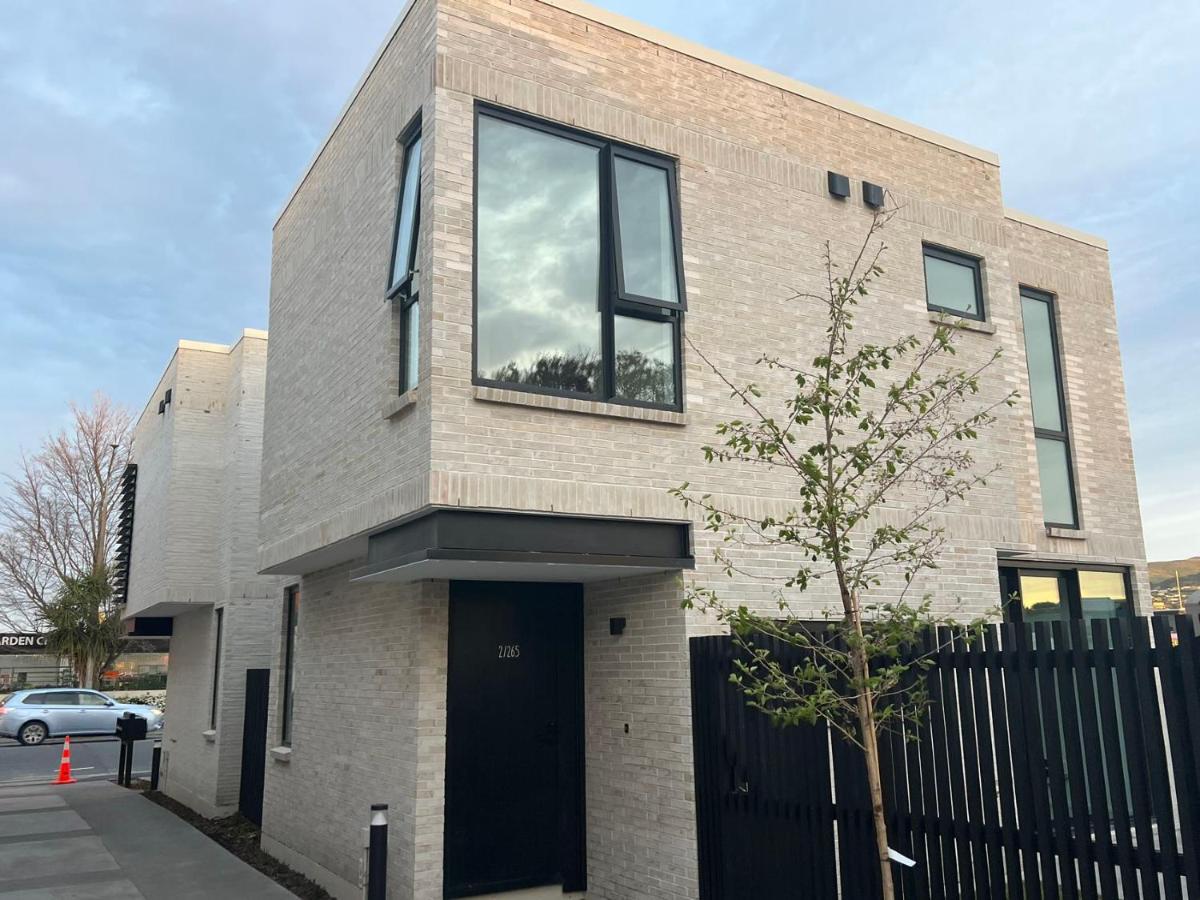 Elegant 2bedrooms *