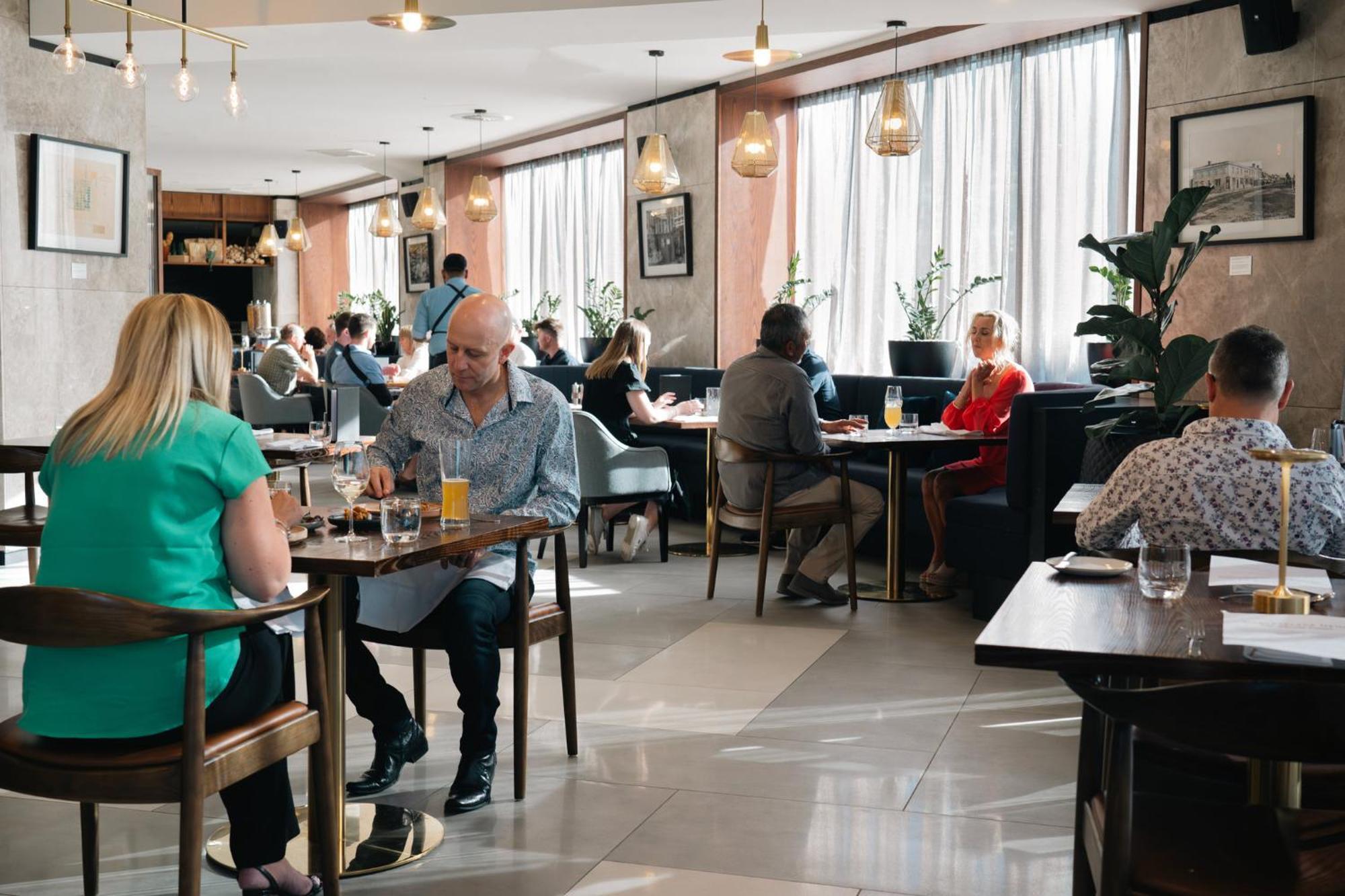Crowne Plaza By Ihg 4*