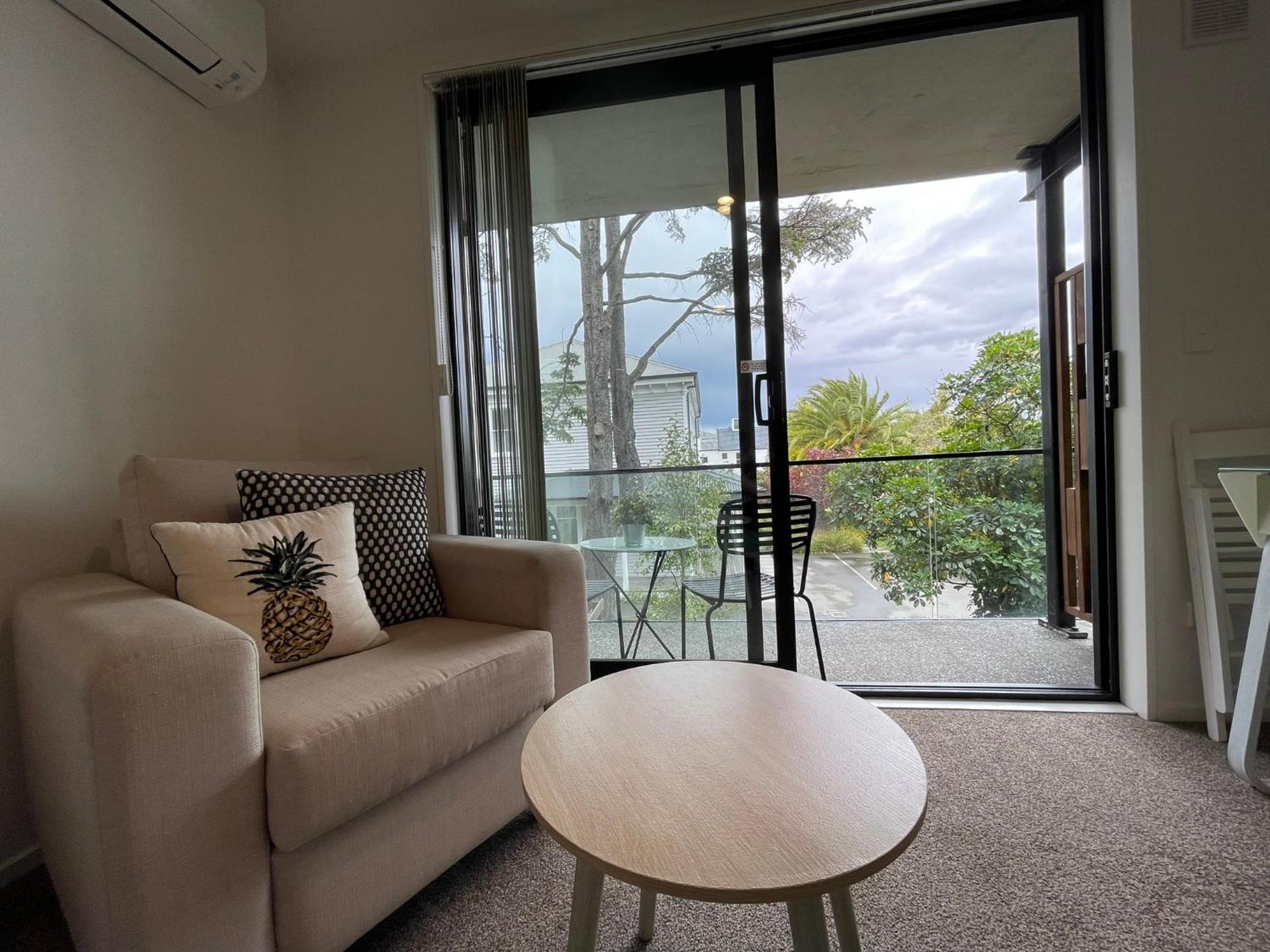 Luxury 1 Bedroom In Cbd Close To Convention Centre *