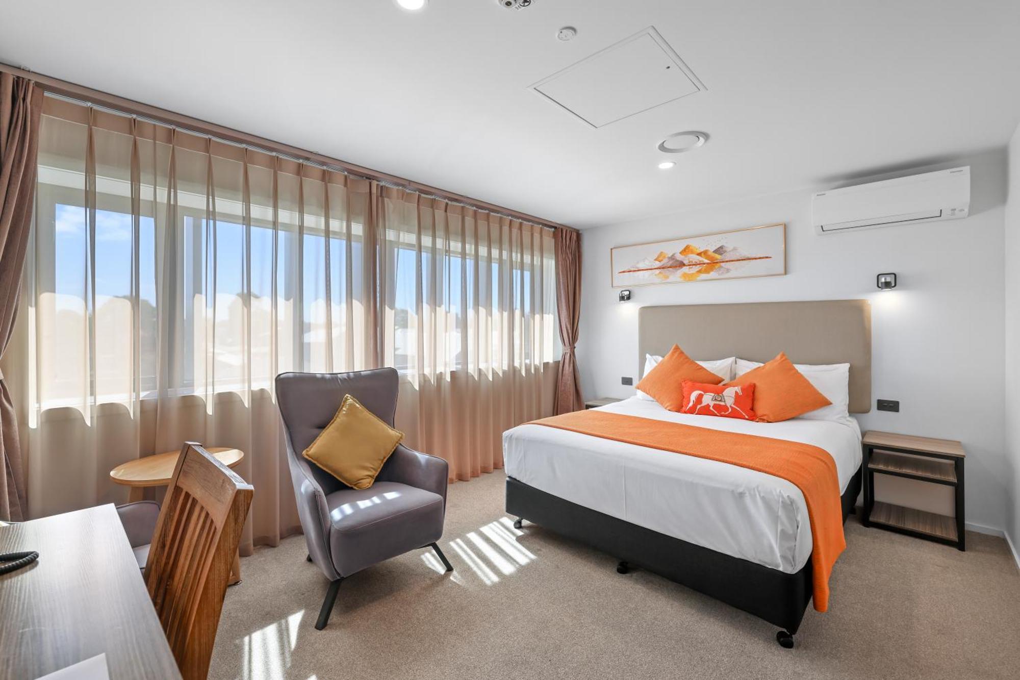 Golden Hotel Christchurch
