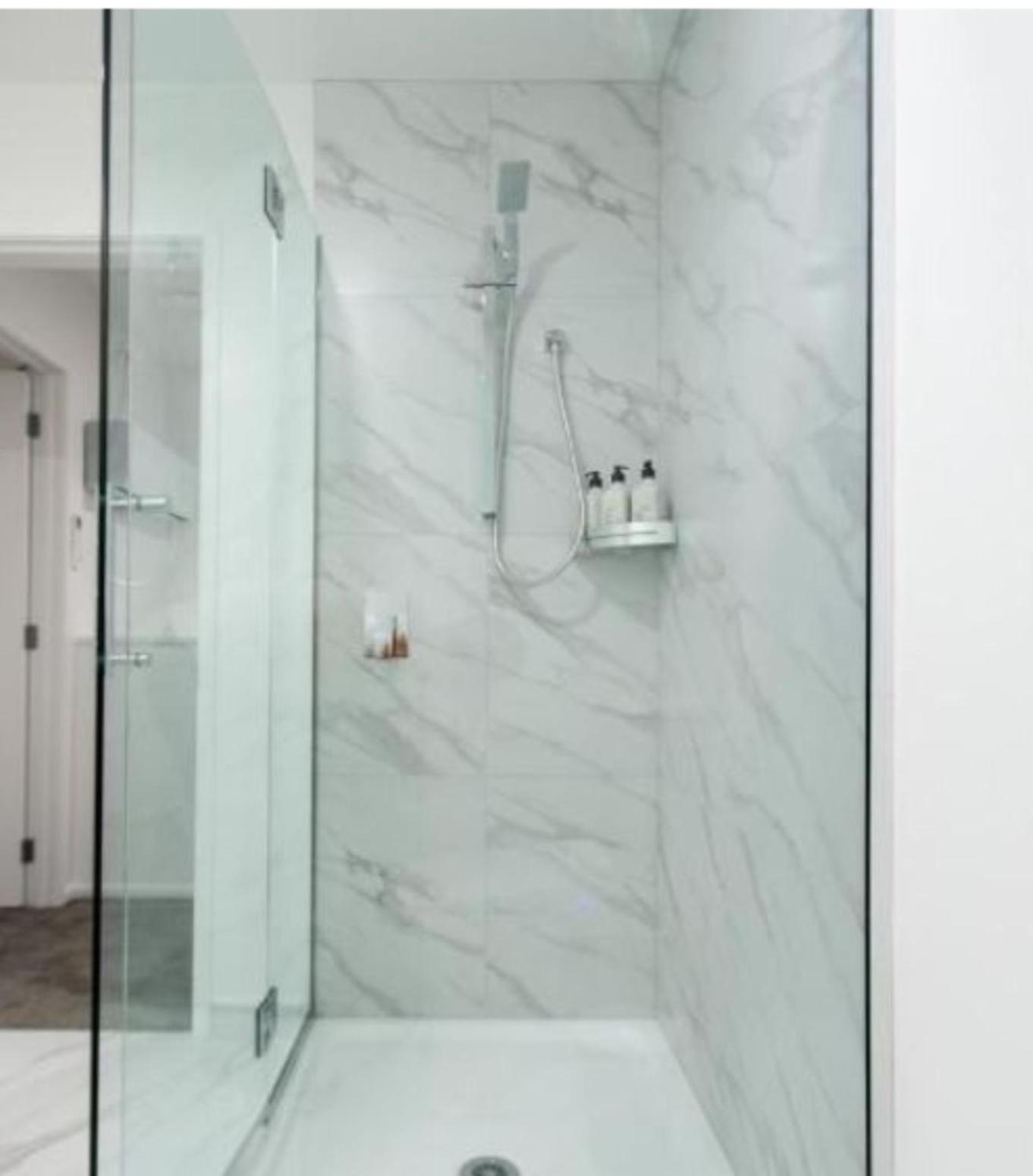 Modern 3 Bed Overlooking Hagley Park