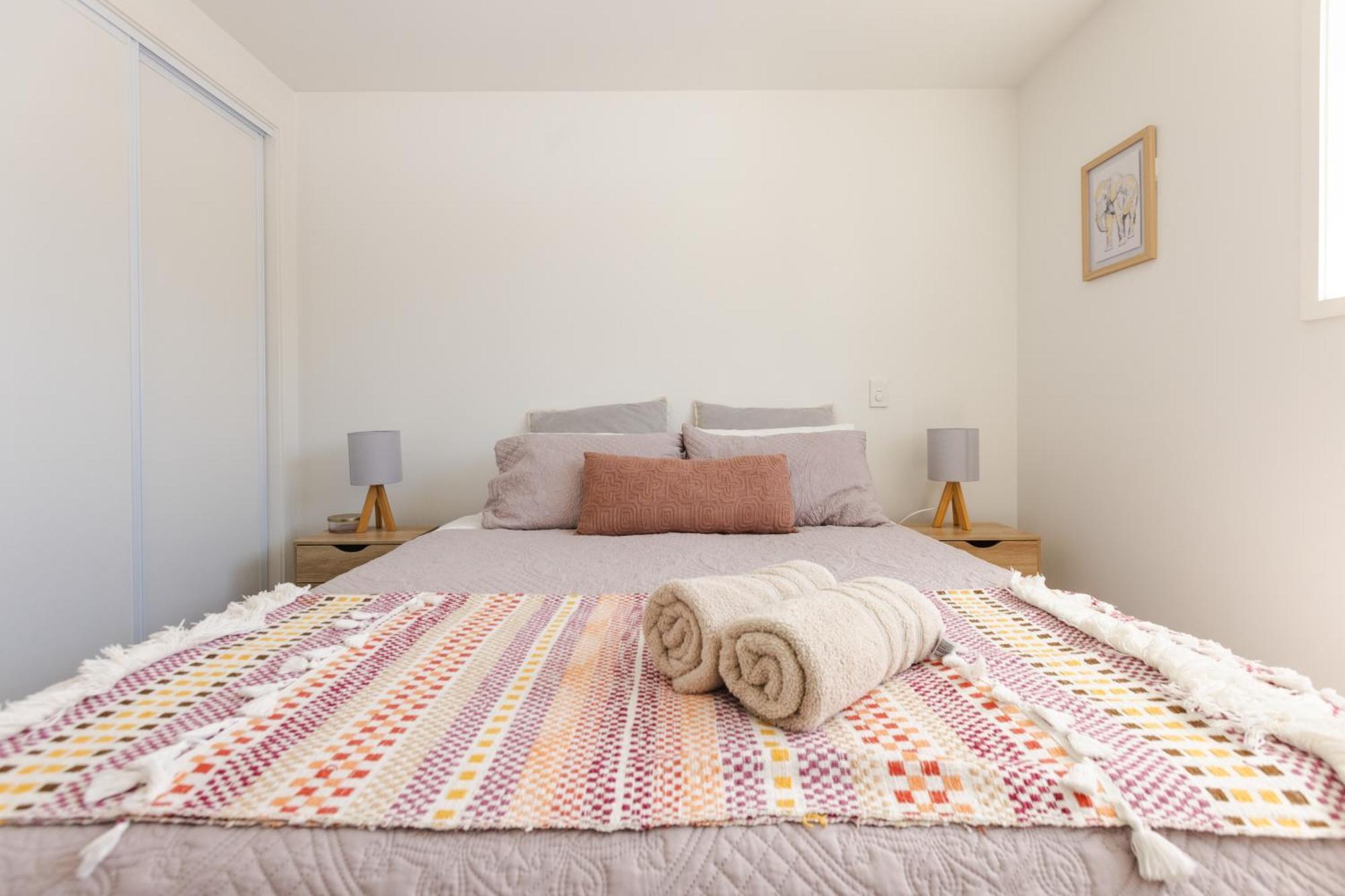Modern 2 Bedroom By Hagley Park Christchurch
