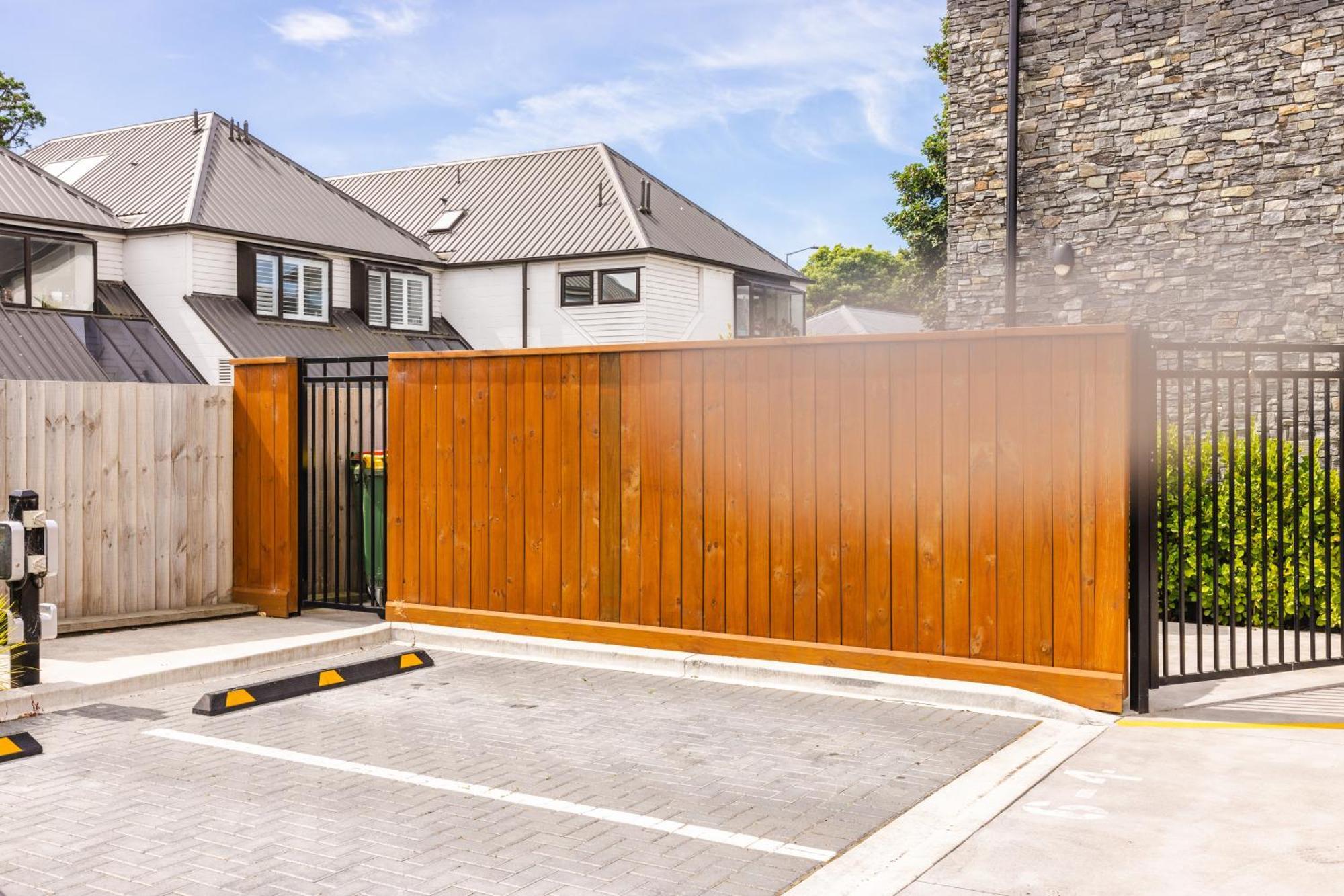 Modern 2 Bedroom By Hagley Park Christchurch