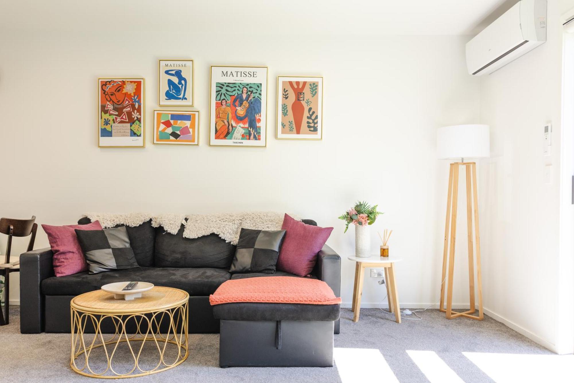 Modern 2 Bedroom By Hagley Park *