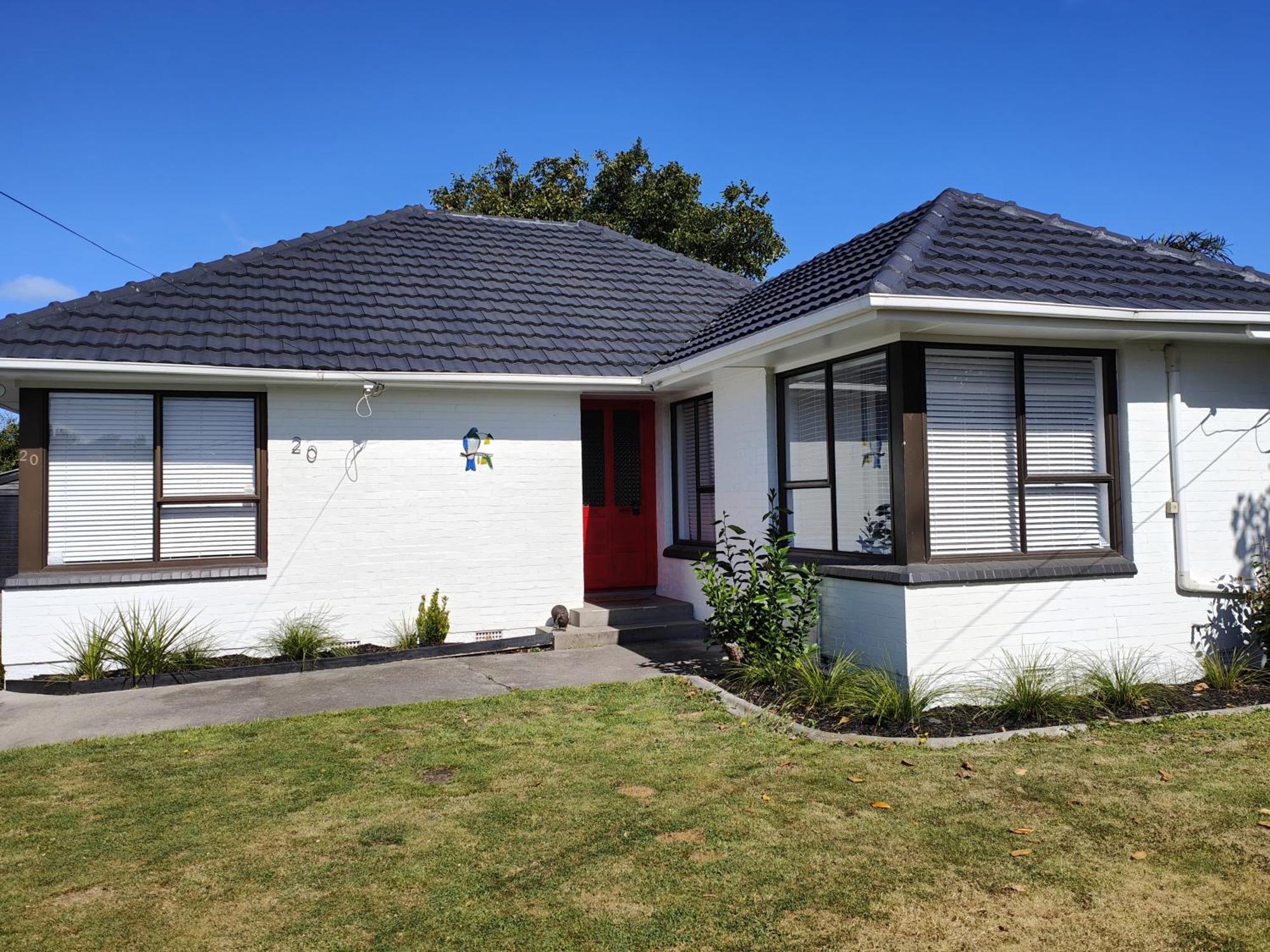 Holiday home Beautiful Haven Near Airport! *
